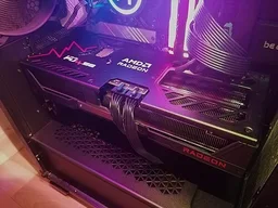 Radeon RX 9070 XT